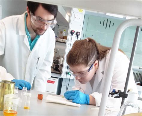 Chemist Schools