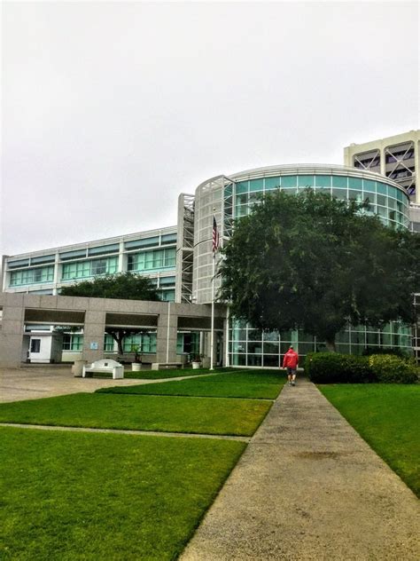 How To Get To 200 W Arbor Dr Ucsd? Directions Inside
