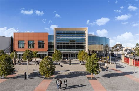 San Diego State University Aztec Recreation Center Education Snapshots San Diego State University Aztec Recreation Center Education Snapshots