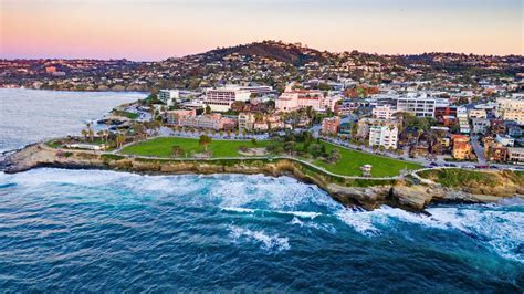 San Diego To La Jolla: 15 Minute Drive Away San Diego To La Jolla: 15 Minute Drive Away
