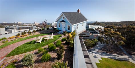 Ucsd House On Building