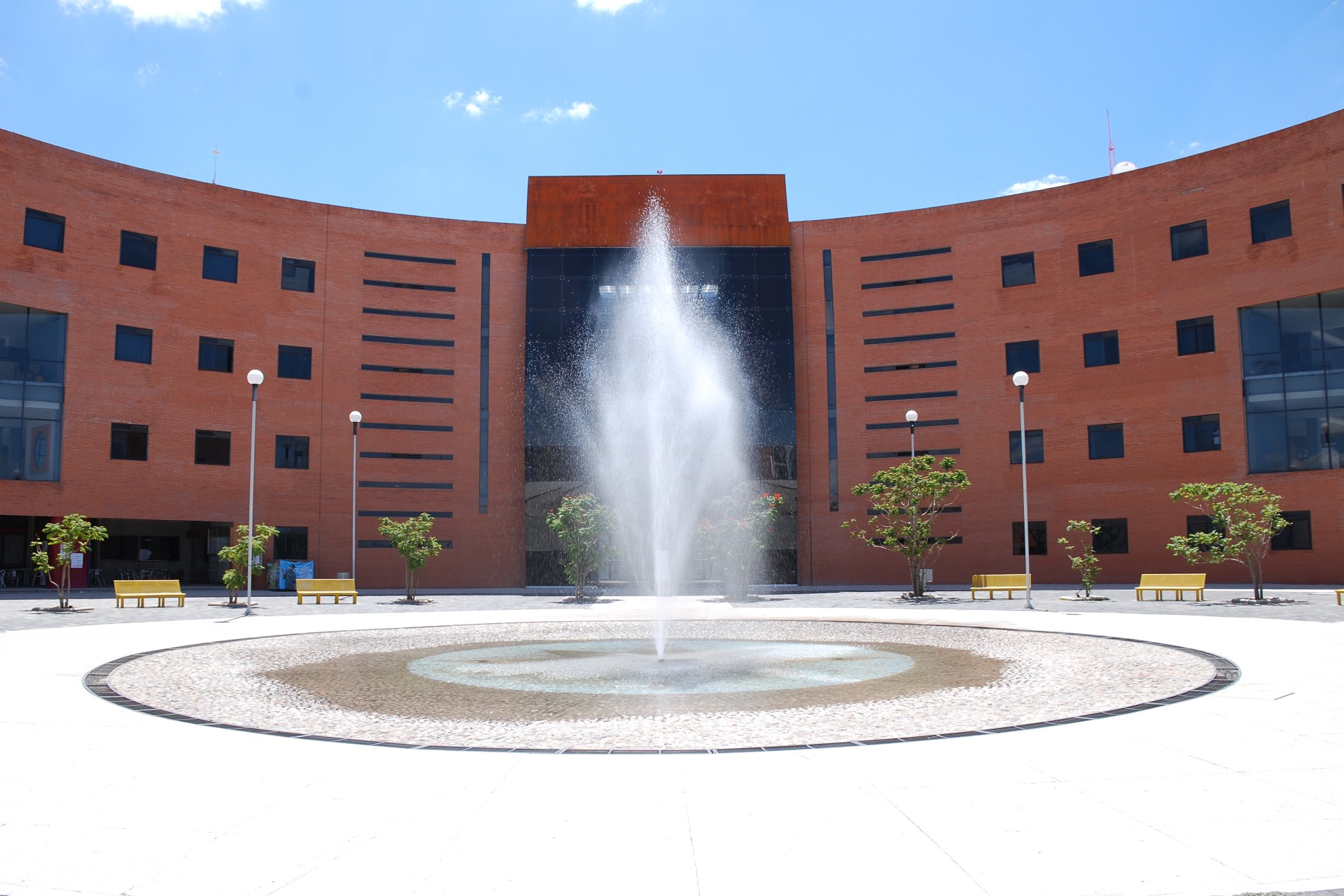 Universidad De